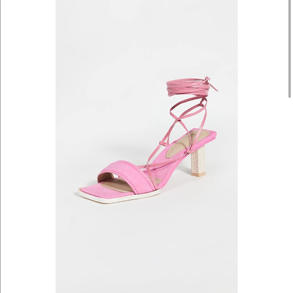 Jacquemus Les Sandales Adour - pink- NEW IN BOX. SOLD OUT 💖💖